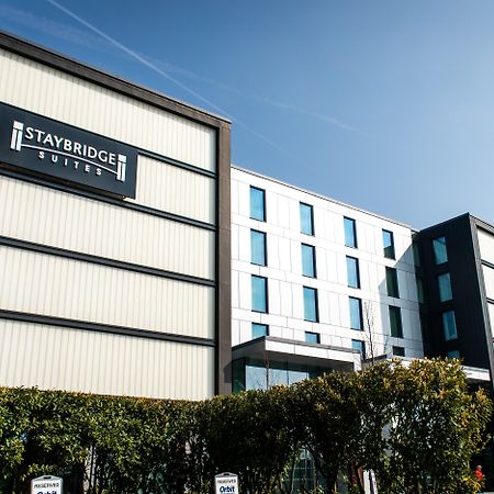 Staybridge Suites London Heathrow - Bath Road, An Ihg Aparthotel Хилингдън Екстериор снимка