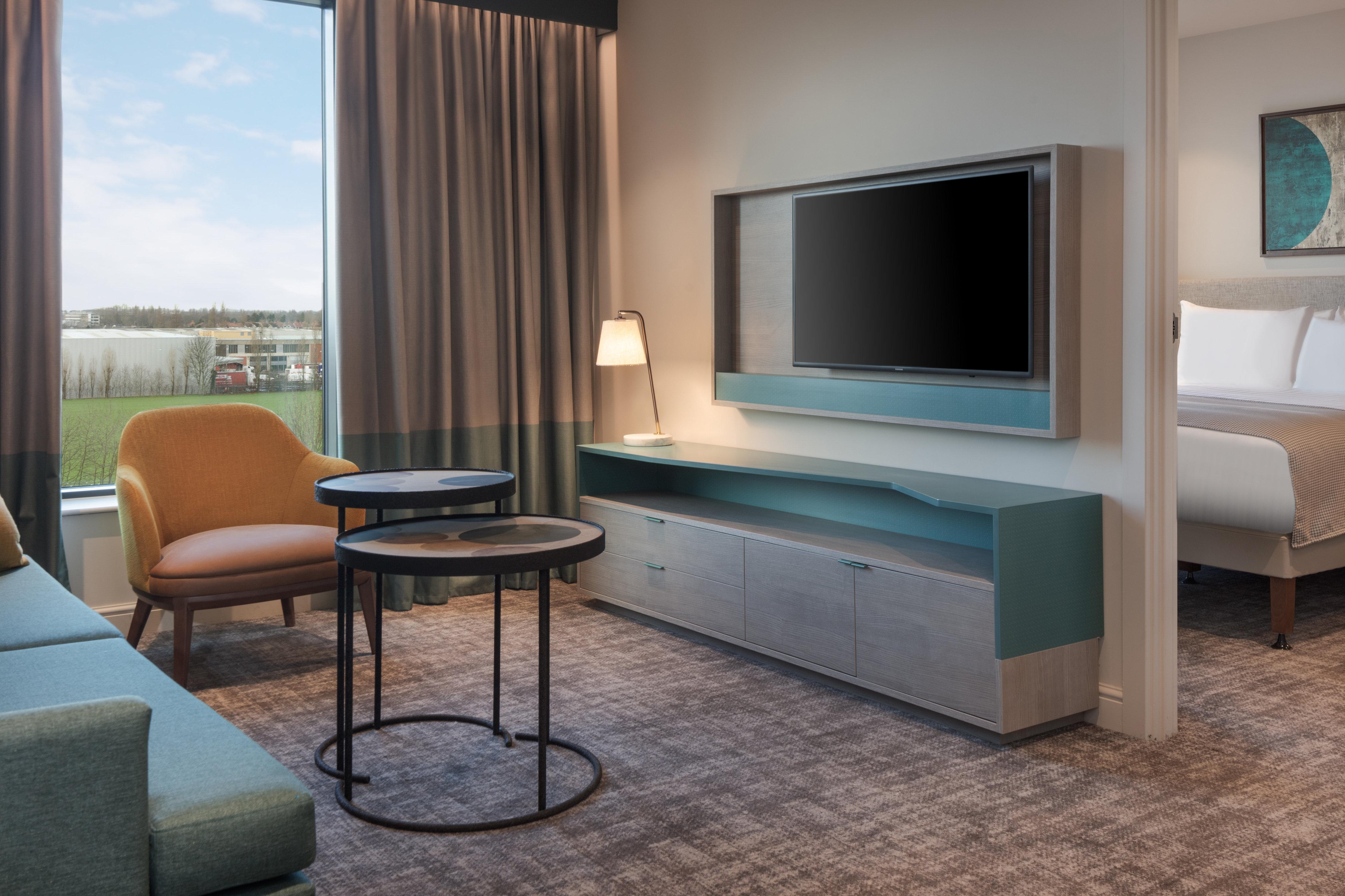 Staybridge Suites London Heathrow - Bath Road, An Ihg Aparthotel Хилингдън Екстериор снимка