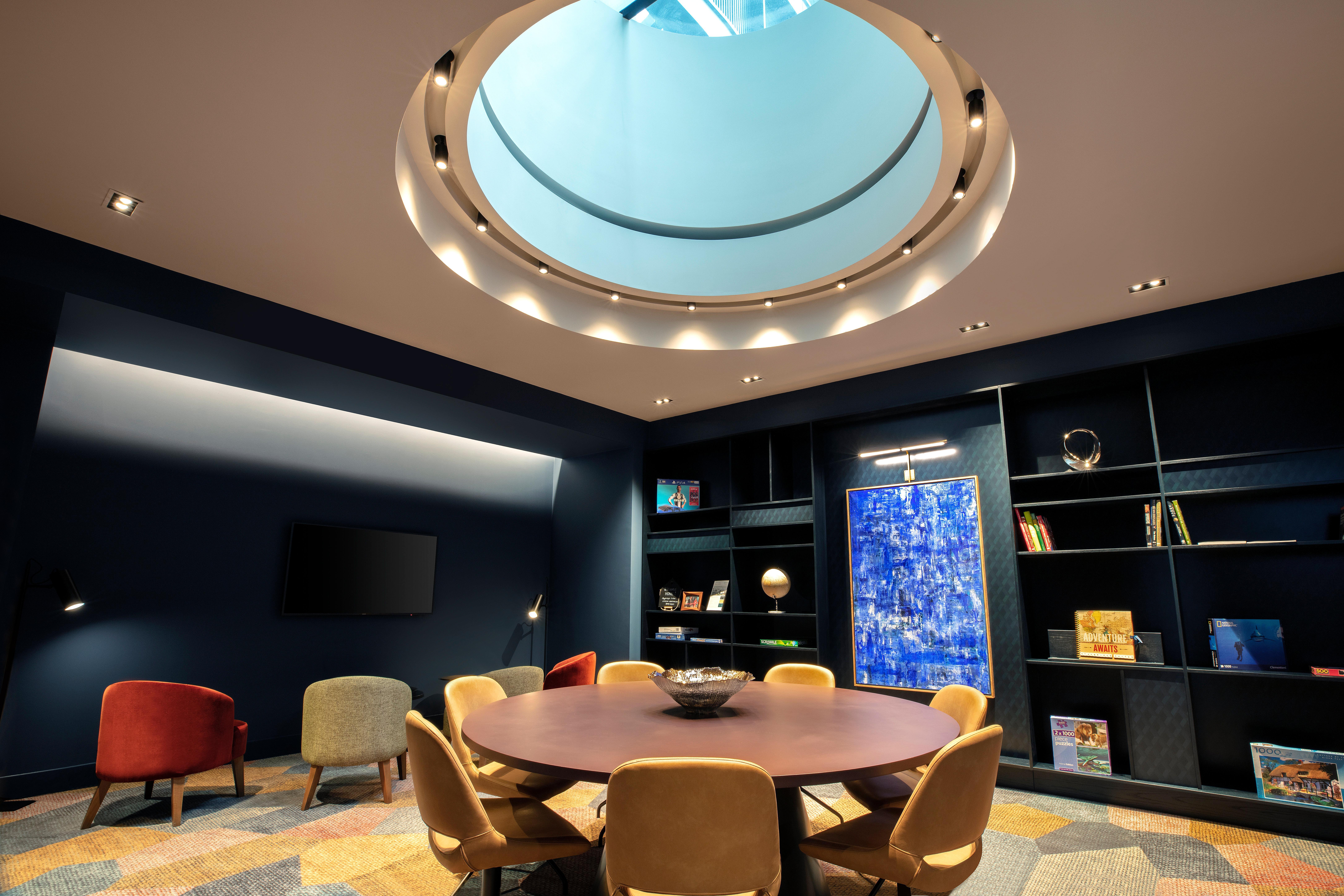 Staybridge Suites London Heathrow - Bath Road, An Ihg Aparthotel Хилингдън Екстериор снимка