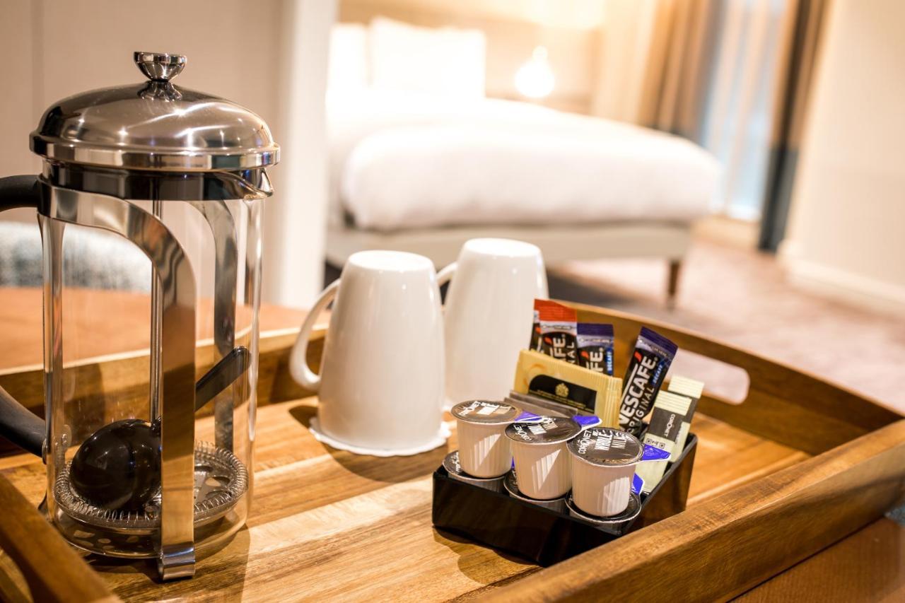 Staybridge Suites London Heathrow - Bath Road, An Ihg Aparthotel Хилингдън Екстериор снимка
